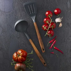 Scanpan Øse 31cm Karbonisert Ask