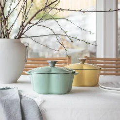 Seasons Easter Collection Støpejernsgryte Blomst 1,9L 30cm Grønn