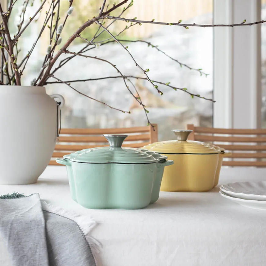 Seasons Easter Collection Støpejernsgryte Blomst 1,9L 30cm Grønn